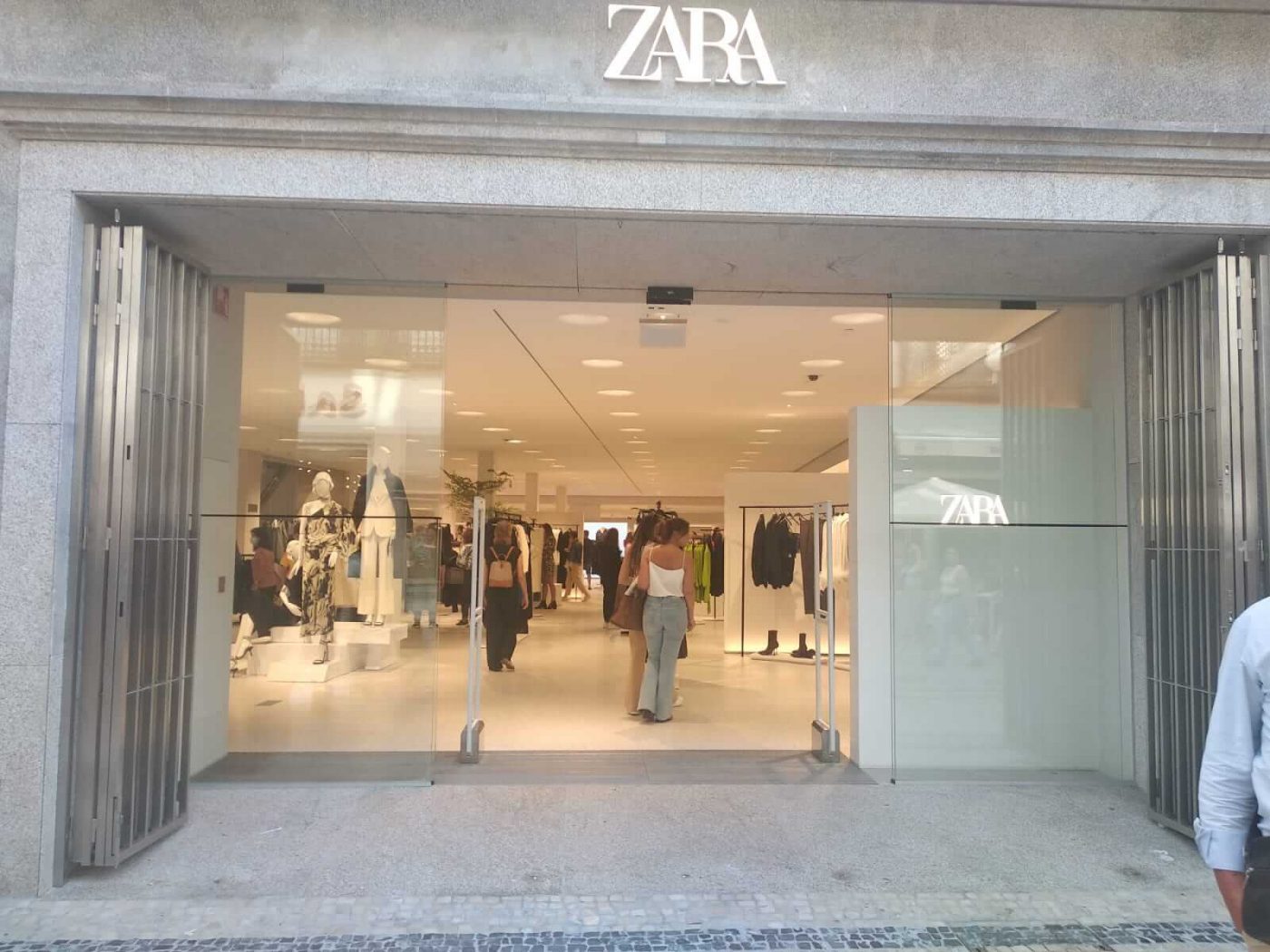 Alumatic Norte: Zara Oporto